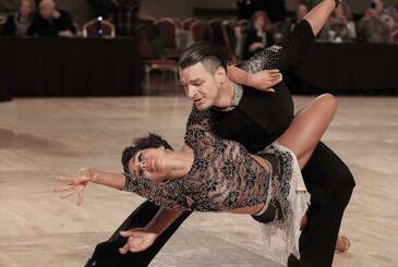 Ballroom with Jonathan Green