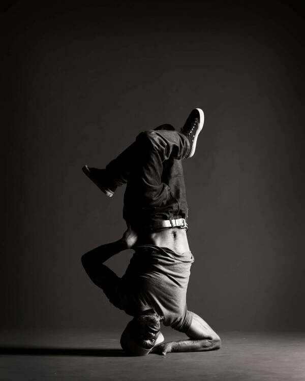 FREE EVENT! Raphael Xavier with live music & local Northeast Ohio Dancers 